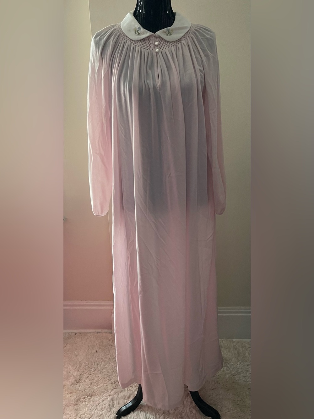 Vintage Linda Lingerie Pink Long Nightgown with Embroidered Peter Pan Collar